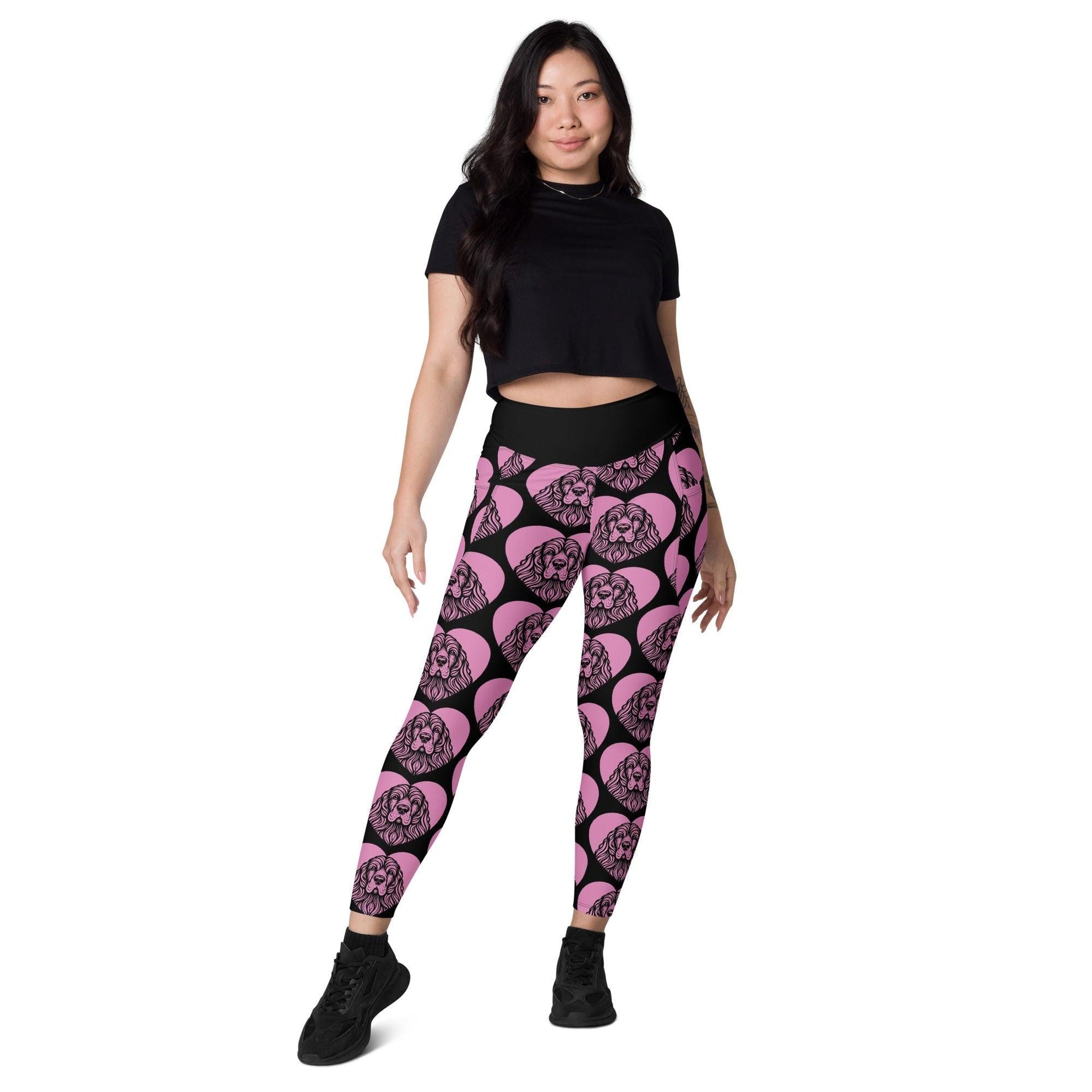 Dog breed leggings with pockets - AMERICAN COCKER SPANIEL - HERTTAHOUND - pink - Retro floral print