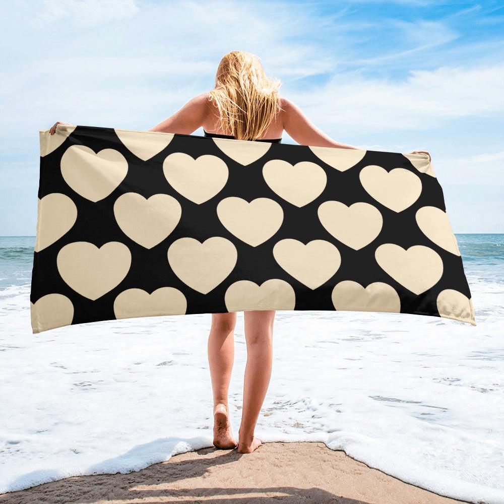 Towel - ELLIE LOVE black - Bold Heart Print