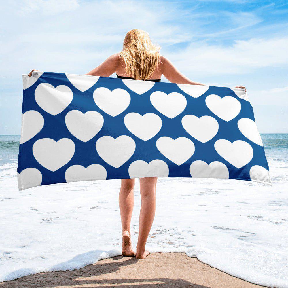 Towel - ELLIE LOVE fin - Bold Heart Print