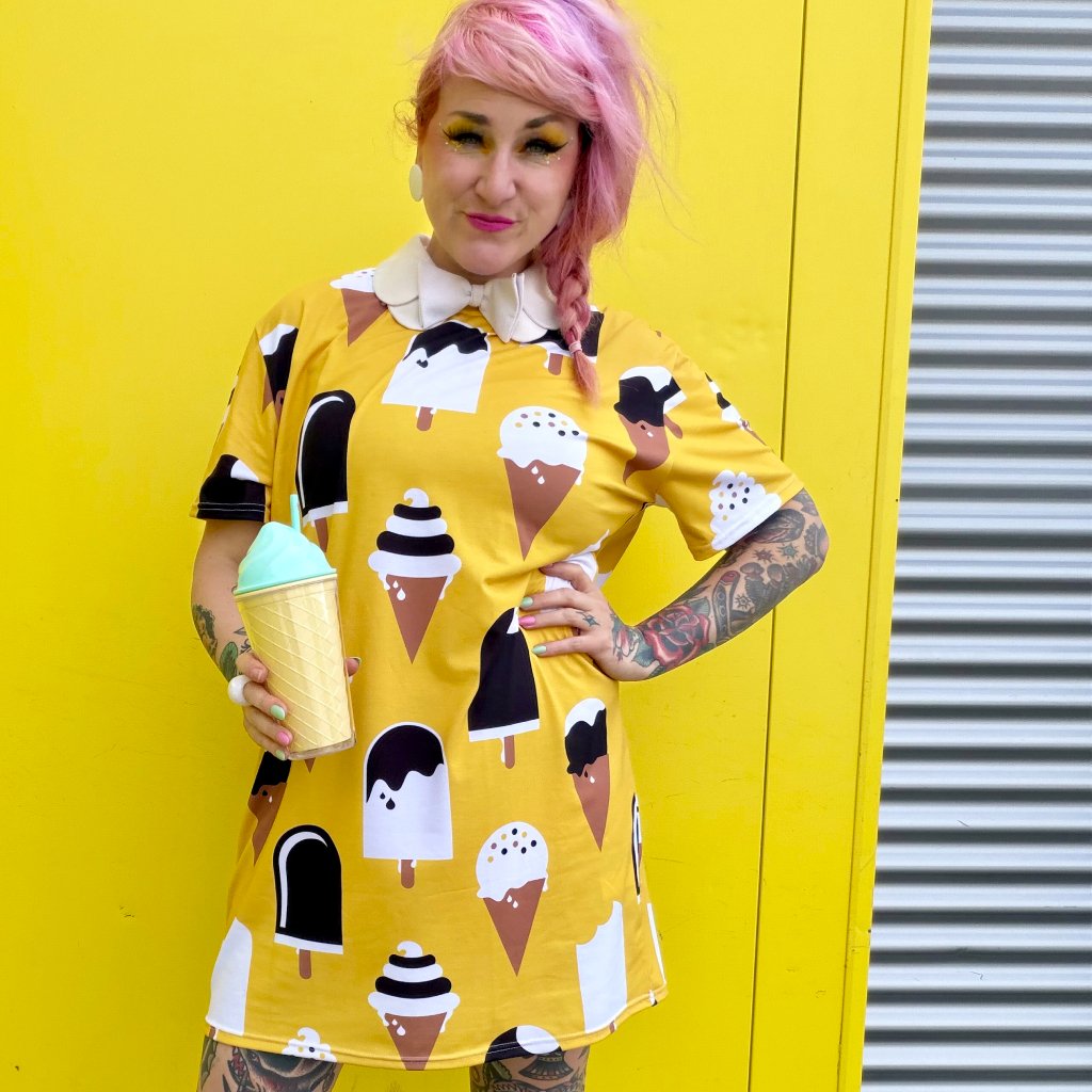T-shirt dress - JÄDE yellow - Happy ice cream print