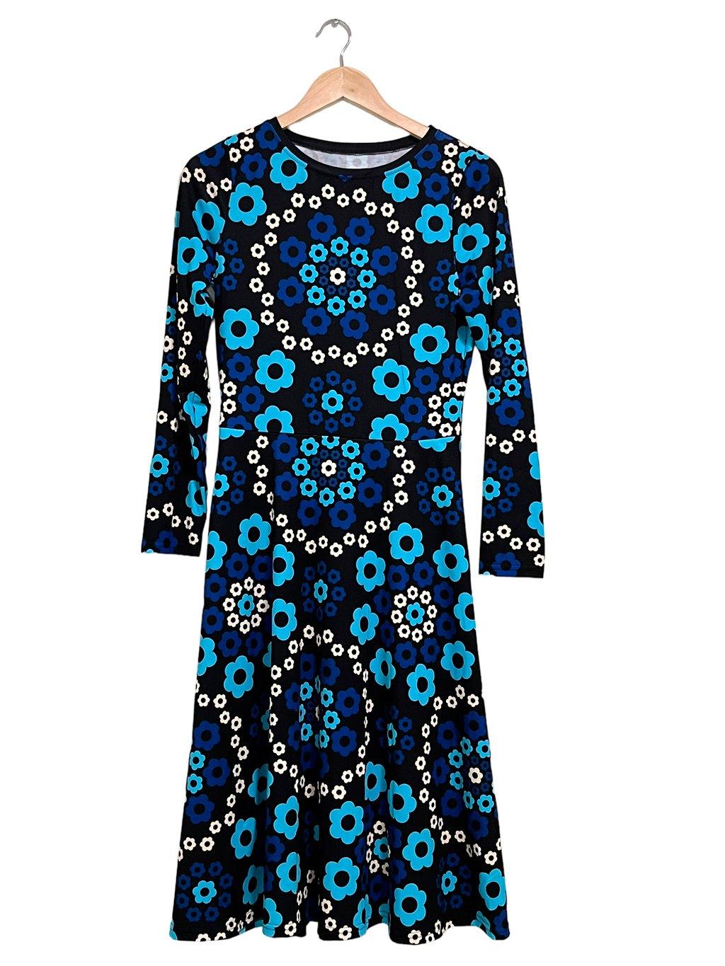 OUTLET - MIDIMEKKO - YESTERDAY blue - koko M - Graphic retro floral print