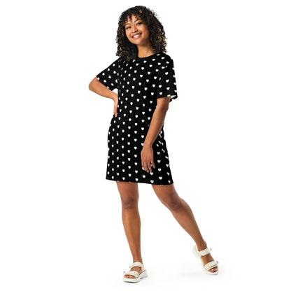 T-Shirt Dress - HERTTAHOUND HEARTS bw