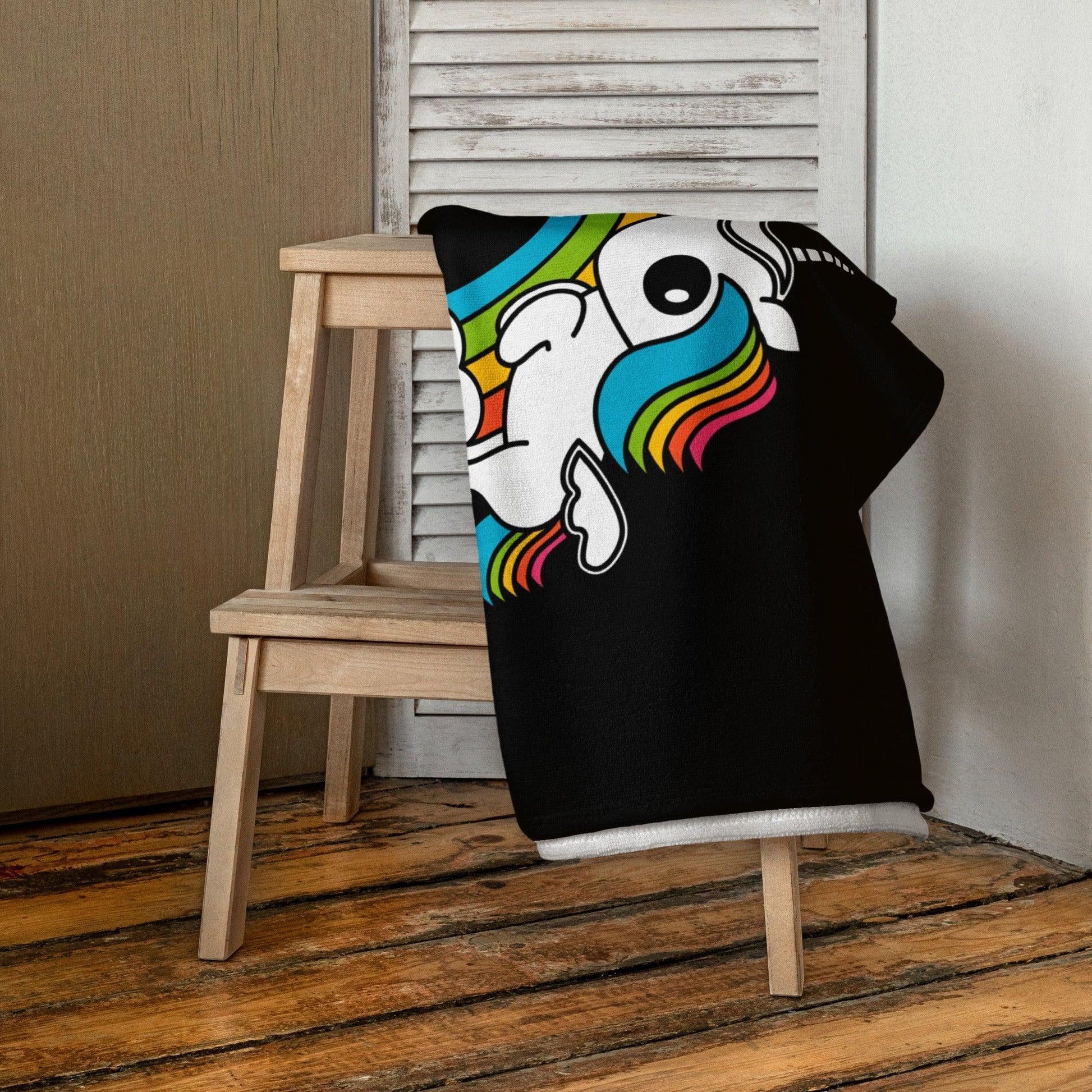 Towel - UNIQUE black - Unicorns and rainbows
